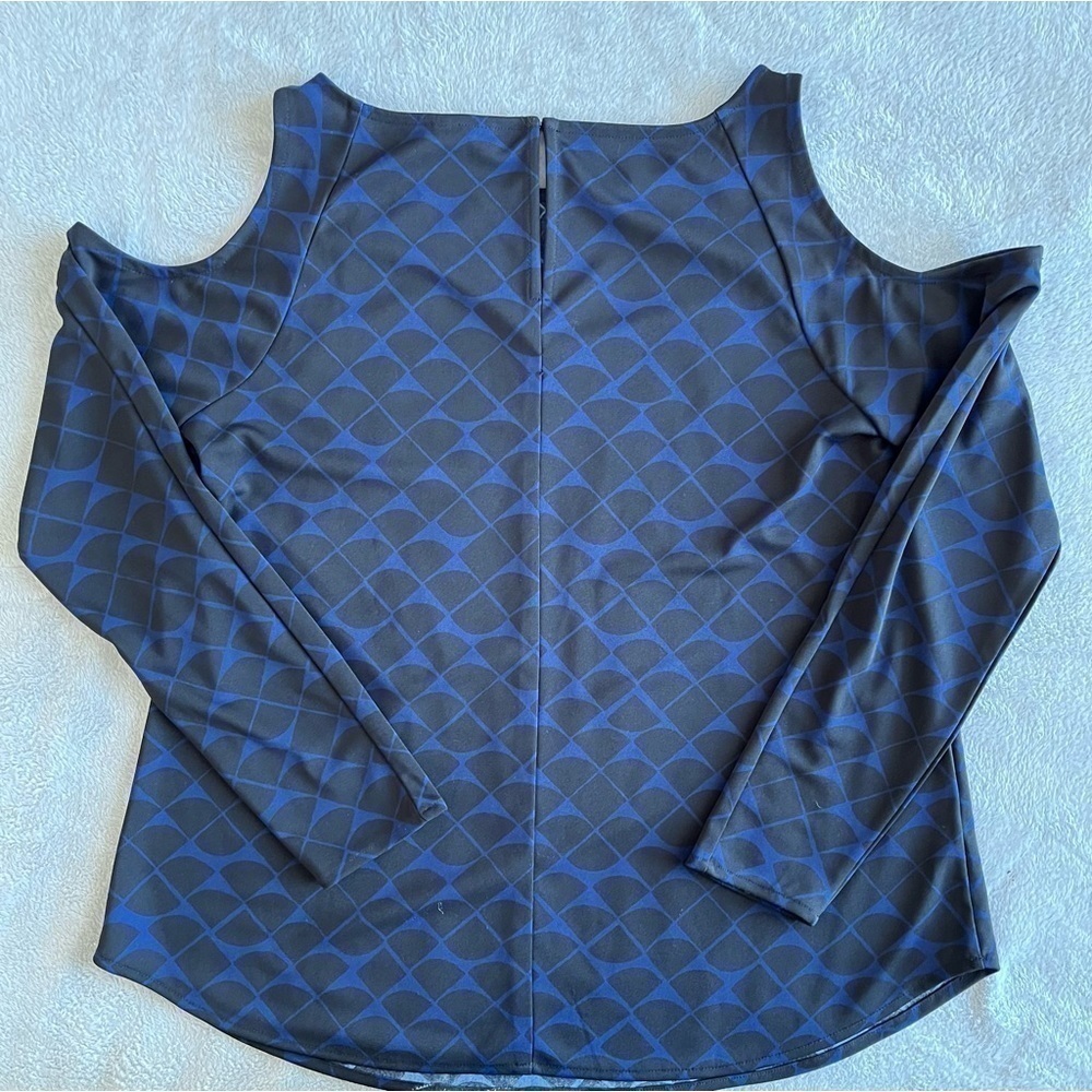 Ann TAYLOR Scalloped Cold Shoulder Blouses Black Blue Size S - Picture 3 of 8